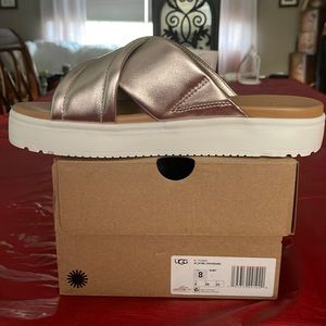 UGG Leather Zayne Crossband sandals